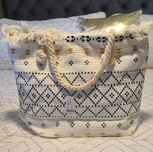 NY&Co Large boho Tote with zipper ,Ivory
